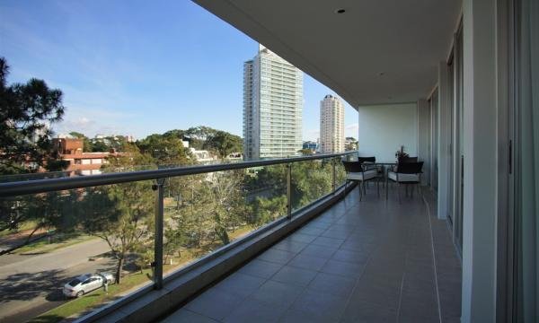 Hermoso apartamento 2 dormitorios. Be Punta
