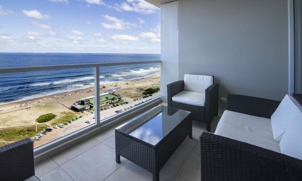 Excelente apartamento en piso alto. 2 Dormitorios y Dep. Le Parc II