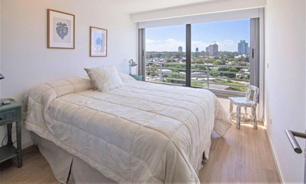 Moderno Apartamento 2 Dormitorios. Alexander Boulevard, Punta del Este