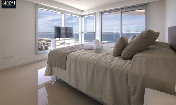 Espléndido Apartamento 3 Dormitorios y Dep. Look Brava