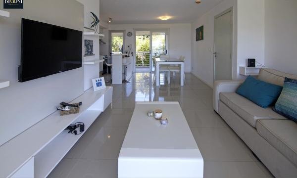 Deluxe 2 dormitorios, Di Como