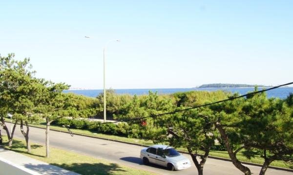 Espléndido apartamento de 2 Suites y dependencia. Horizonte