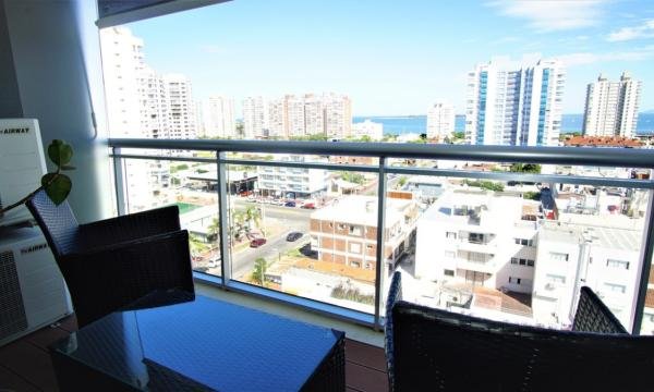 Moderno Apartamento 1 dormitorio y medio, a metros del mar, Onix, Punta del Este