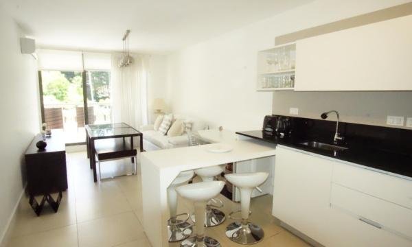 En venta comodo apartamento 1 Dorm y medio, Unique, Punta del Este.