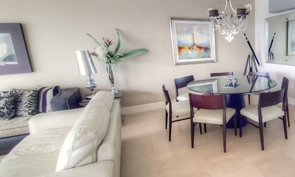 Hermoso apartamento, 2 suites + dep, primera línea de mar, Le Parc, Punta del Este
