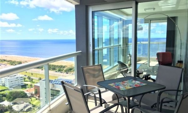 Hermoso Apartamento, 2 Dormitorios y Dep. Look Brava